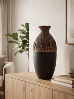 Kabuk Dokulu Siyah Şişe Polyresin Vazo – YZ03650BL-2